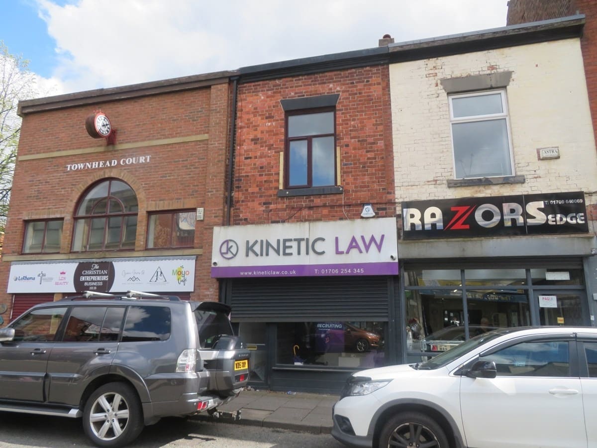 College Rd, Rochdale for lease Primary Photo- Image 1 of 2