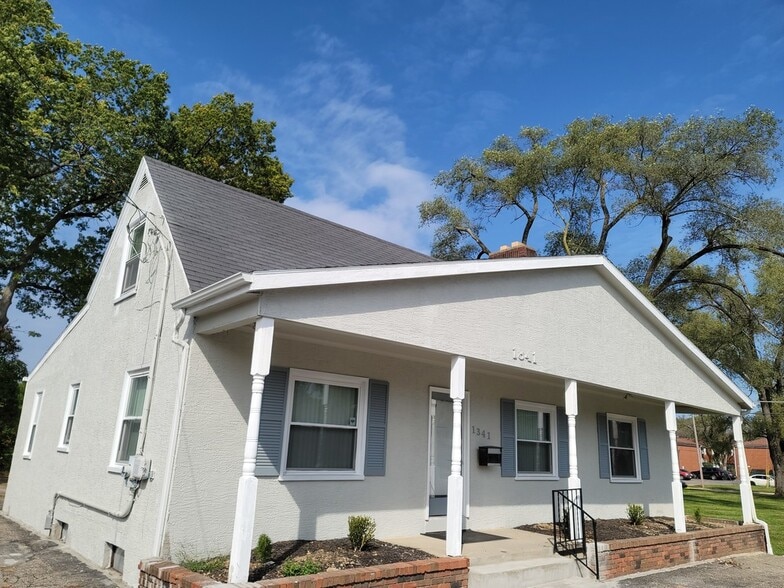 1341 S Hamilton Rd, Columbus, OH for lease - Building Photo - Image 3 of 5