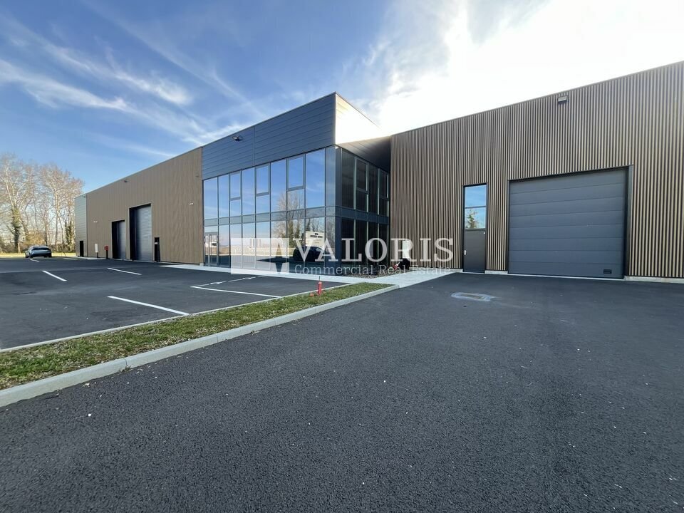 317 Rue Du Vauzel, Ambérieux for lease Building Photo- Image 1 of 7