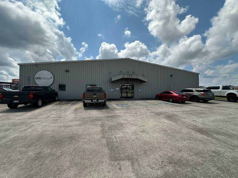101 S Bernard Rd, Broussard, LA à vendre - Photo du bâtiment - Image 2 de 8