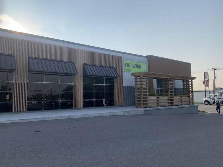 2010 N Main St, Layton, UT à louer - Photo du bâtiment - Image 3 de 7