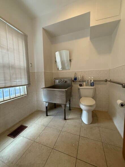 1104-1126 Buttonwood St, Philadelphia, PA à louer - Photo du bâtiment - Image 3 de 7