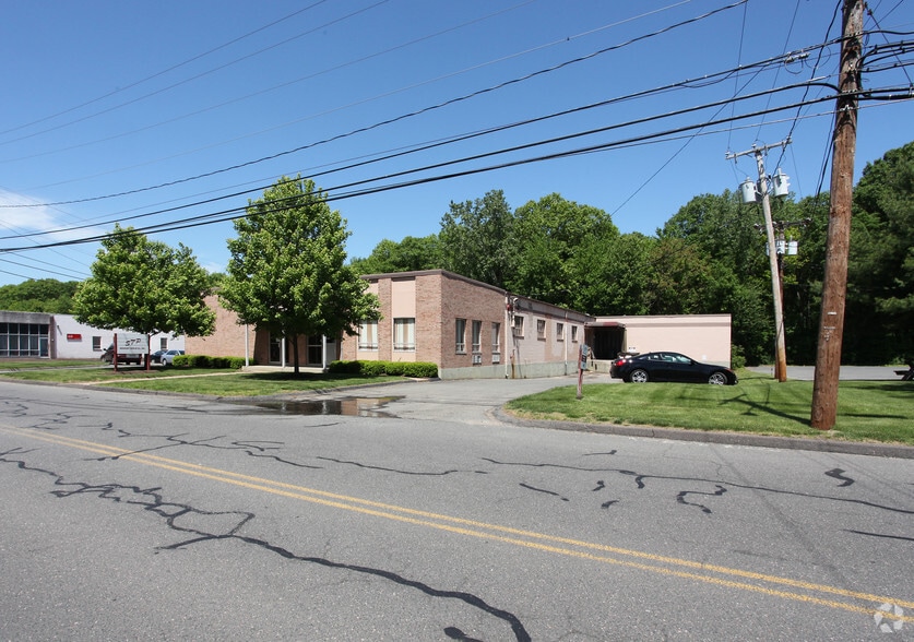 110-112 Prestige Park Rd, East Hartford, CT for lease - Building Photo - Image 1 of 4
