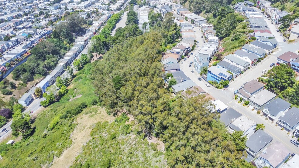 301-397 Warren Dr, San Francisco, CA à vendre - Photo du bâtiment - Image 3 de 16