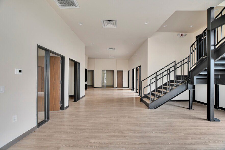 1009 Yale St, Houston, TX à louer - Photo du bâtiment - Image 3 de 22