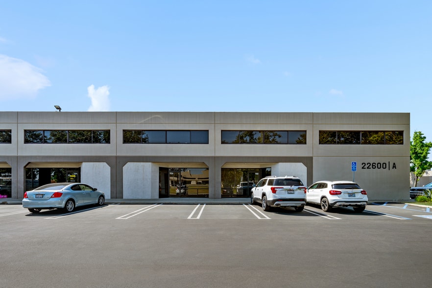 22722 Lambert St, Lake Forest, CA for lease - Building Photo - Image 3 of 18