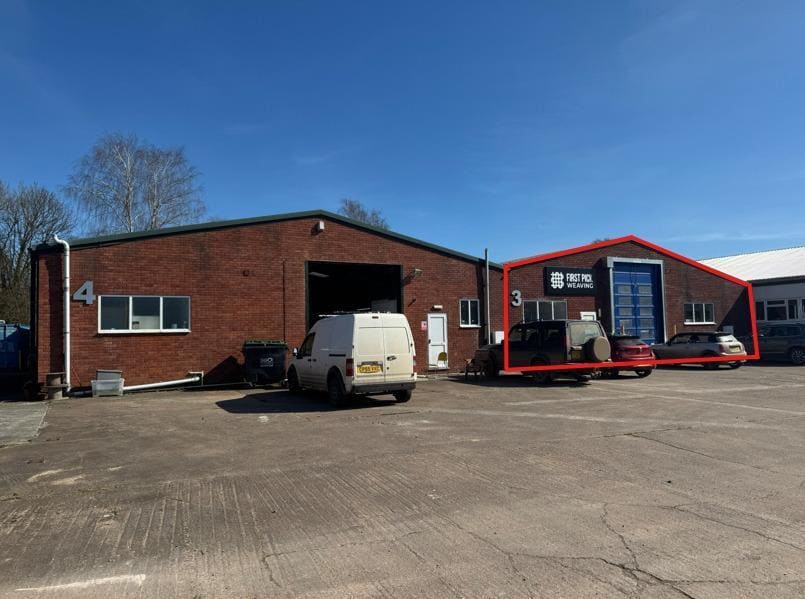 Talewater, Talaton for lease Building Photo- Image 1 of 2