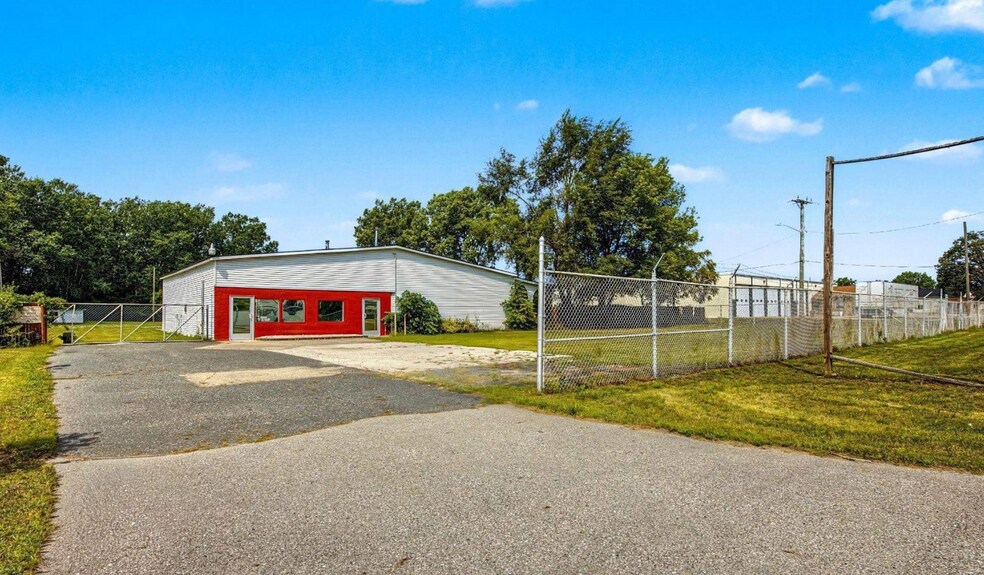3905 32nd St, Port Huron, MI à vendre - Photo du bâtiment - Image 3 de 49