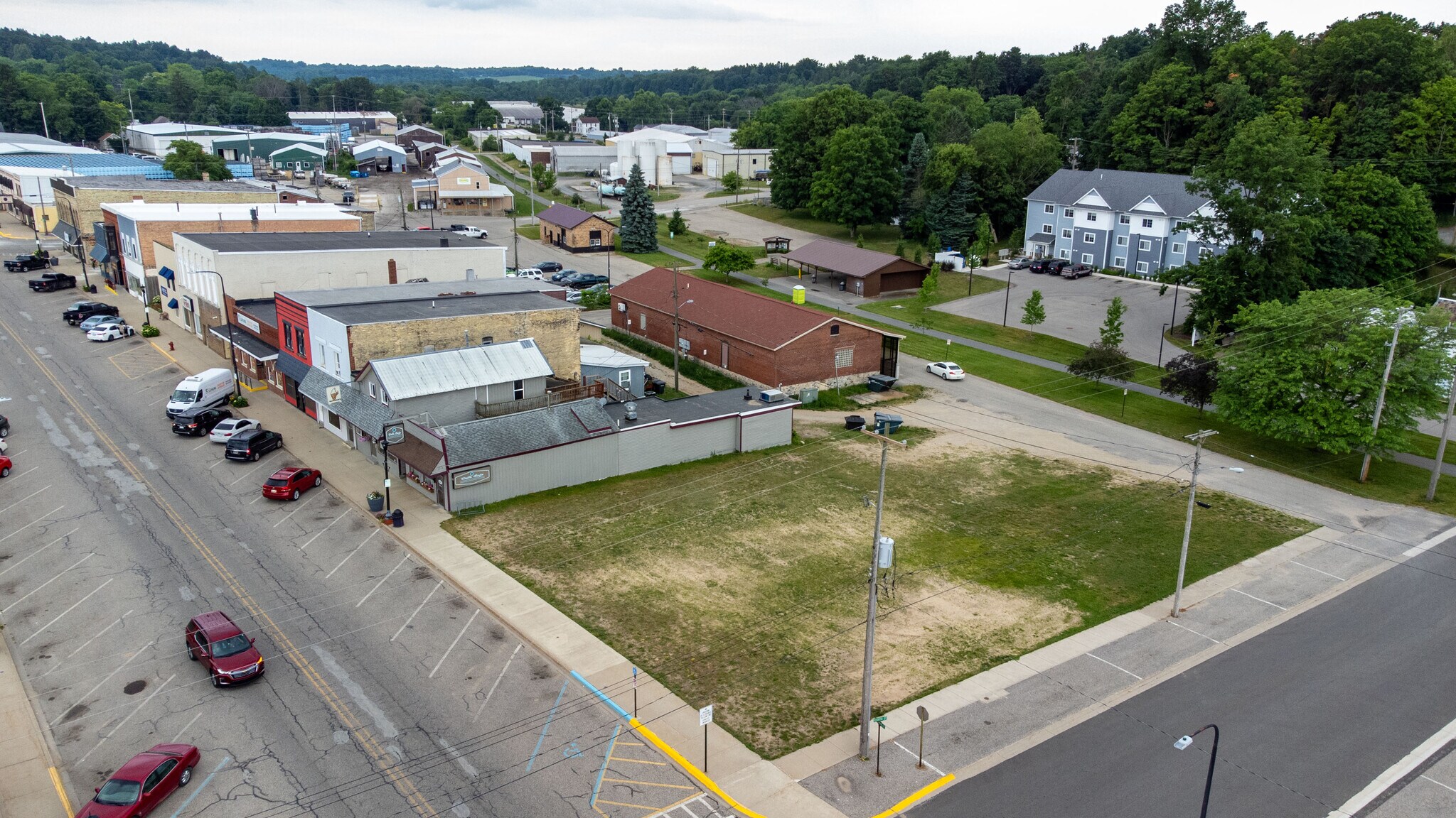 233 Michigan Avenue, Shelby, MI à vendre Aérien- Image 1 de 1