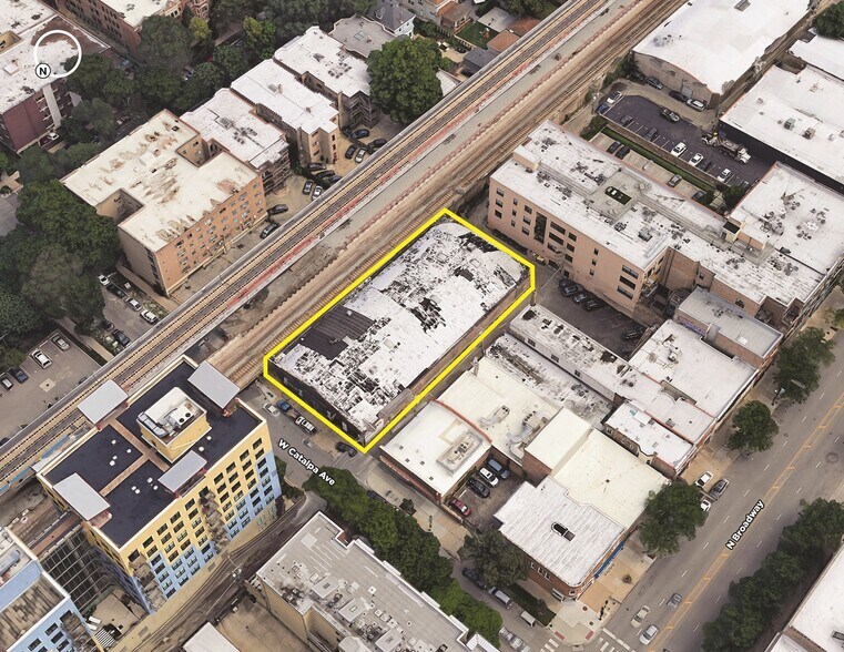 1123 W Catalpa Ave, Chicago, IL à louer - Aérien - Image 2 de 34
