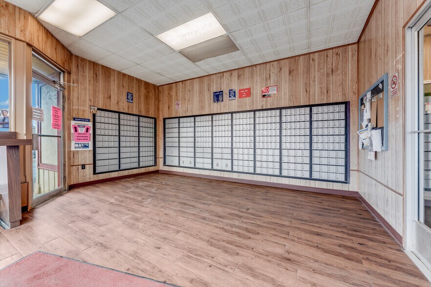 215 Merchant St, Fairmont, WV à vendre - Photo du bâtiment - Image 3 de 9