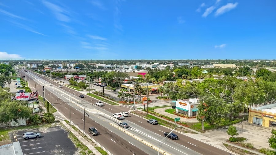 3390 1st St W, Bradenton, FL for sale - Building Photo - Image 3 of 5