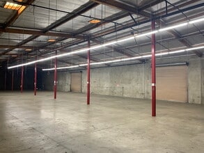 150 W Slauson Ave, Los Angeles, CA à louer Photo intérieure- Image 2 de 3