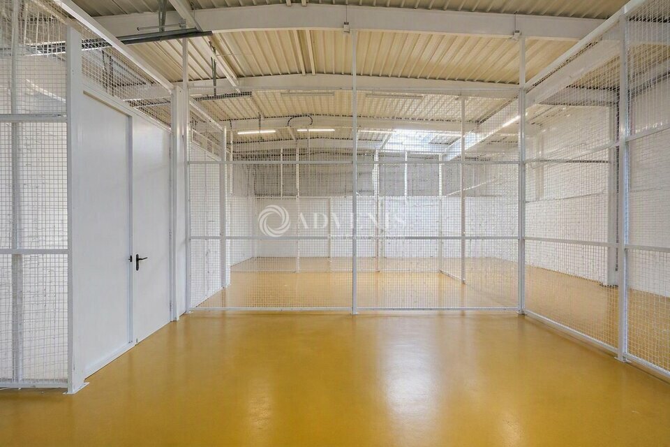 Flex in Roissy En France for lease Interior Photo- Image 1 of 11