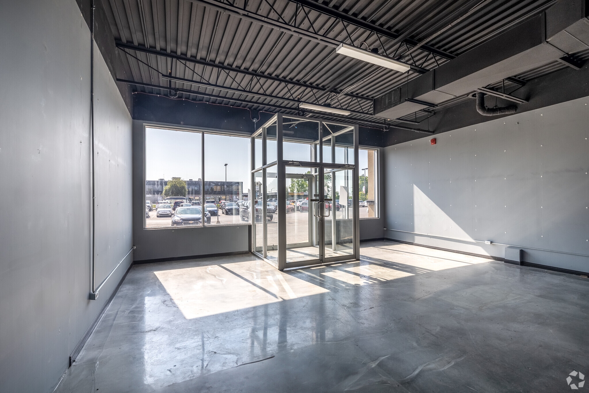 3075-3131 Boul De Mascouche, Mascouche, QC for lease Interior Photo- Image 1 of 7