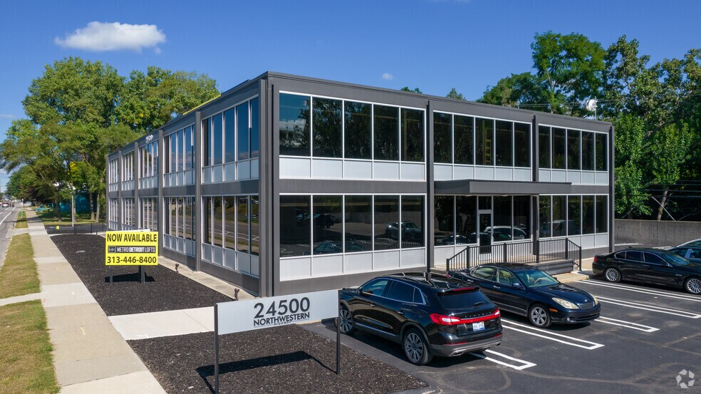 24500 Northwestern Hwy, Southfield, MI à louer - Photo du bâtiment - Image 3 de 14