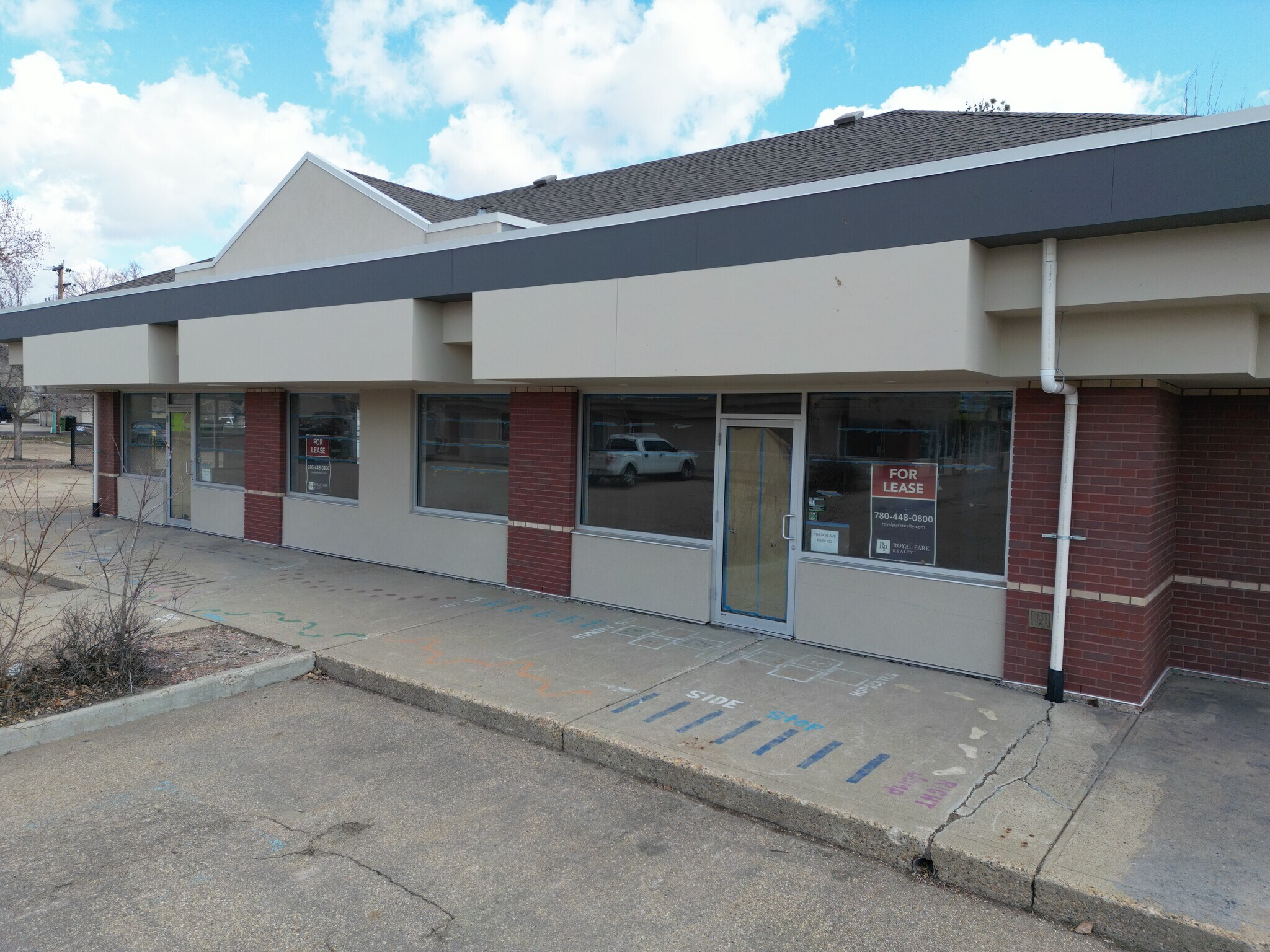 10404 99 Ave, Fort Saskatchewan, AB for lease Building Photo- Image 1 of 11