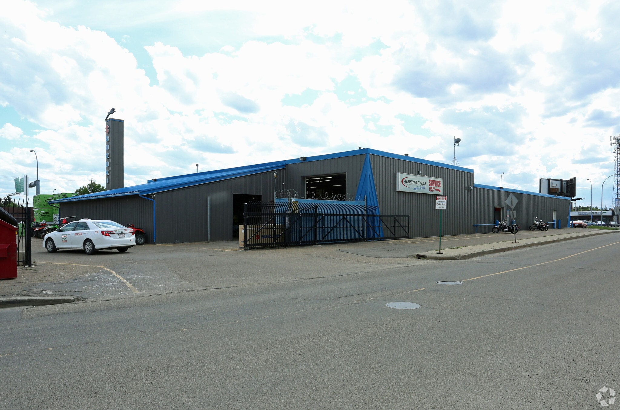 12505 97th St NW, Edmonton, AB for lease Building Photo- Image 1 of 4