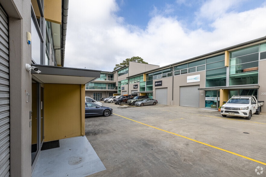27 Mars Rd, Lane Cove West for sale - Building Photo - Image 2 of 5