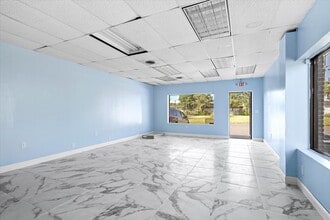 1302 Monmouth Rd, Mount Holly, NJ for sale Interior Photo- Image 2 of 30