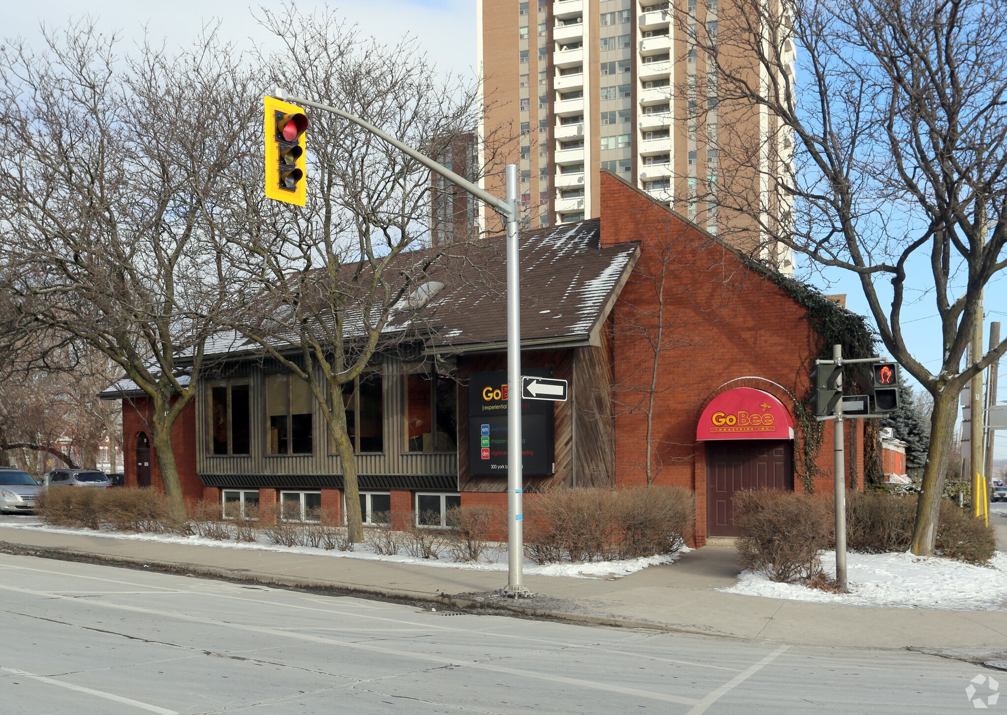 300 York Blvd, Hamilton, ON à vendre Photo principale- Image 1 de 1