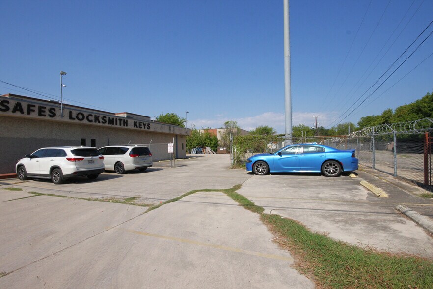 3723 West Ave, San Antonio, TX à vendre - Photo du bâtiment - Image 2 de 32