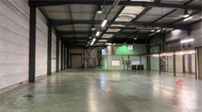 Flex in Lesquin for lease - Interior Photo - Image 2 of 7