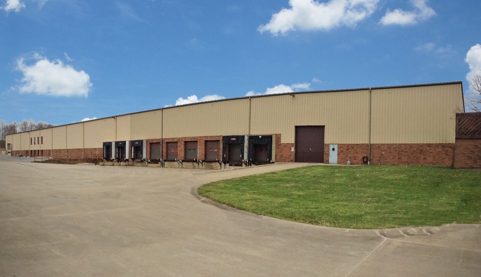 10421 Industrial Dr, Garrettsville, OH for sale - Building Photo - Image 1 of 1