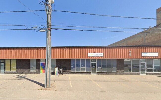 Plus de détails pour 1215 Halifax St, Regina, SK - Industriel à louer
