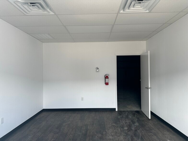 17542 Matany Rd, Justin, TX à vendre - Photo du bâtiment - Image 3 de 3