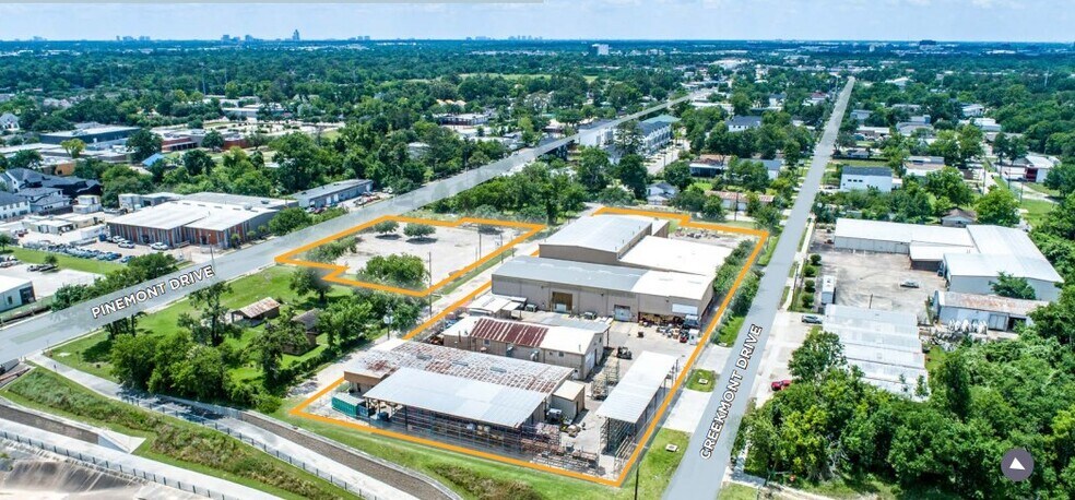 4703 Creekmont Dr, Houston, TX for sale - Primary Photo - Image 1 of 1