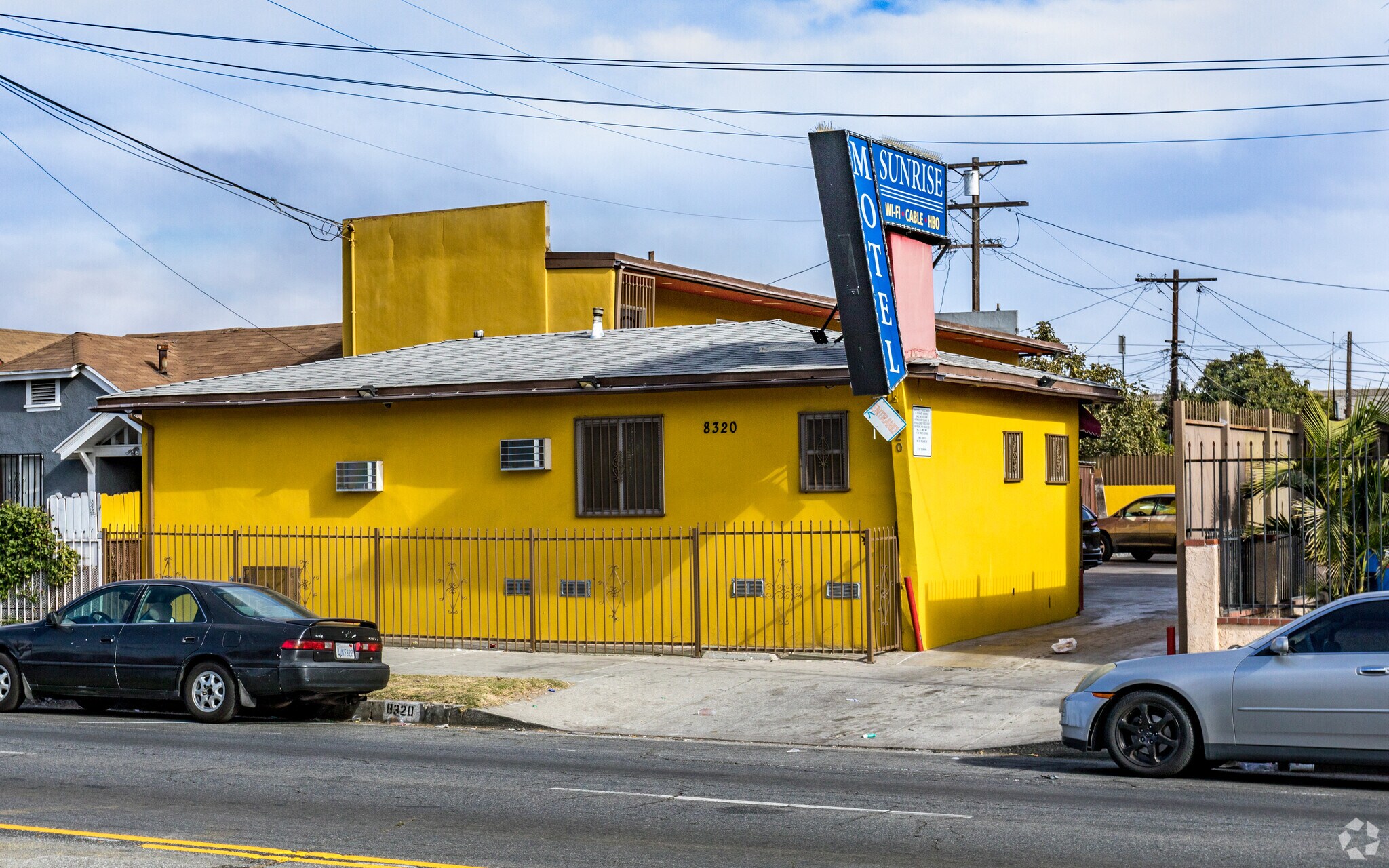 8320 S Figueroa St, Los Angeles, CA for sale Primary Photo- Image 1 of 1