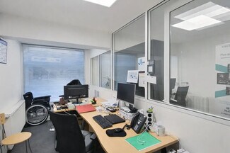 Plus de détails pour Rue Corbineau, Paris - Bureau à louer