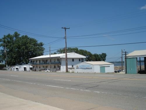 4908-4910 N Galena Rd, Peoria Heights, IL for sale - Primary Photo - Image 1 of 2