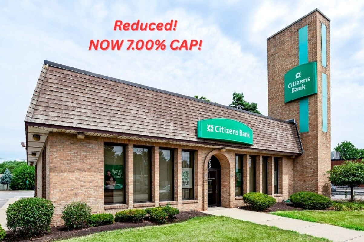 3230 W Alexis Rd, Toledo, OH à vendre Photo du bâtiment- Image 1 de 1