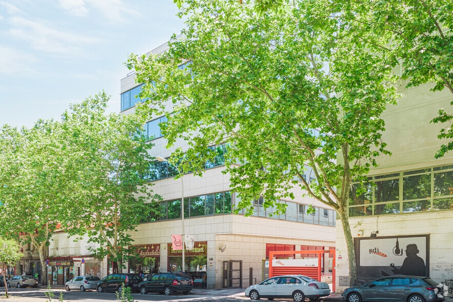Calle de Alcalá, 498, Madrid, Madrid for lease - Building Photo - Image 2 of 3