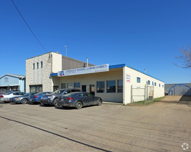 5825 97th St NW, Edmonton, AB for sale - Primary Photo - Image 1 of 1