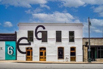 201 E 6th St, Austin, TX for lease Building Photo- Image 1 of 3