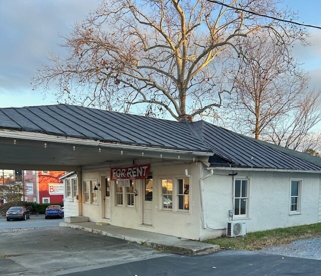 760 E Main St, Purcellville, VA à vendre - Photo du bâtiment - Image 2 de 2