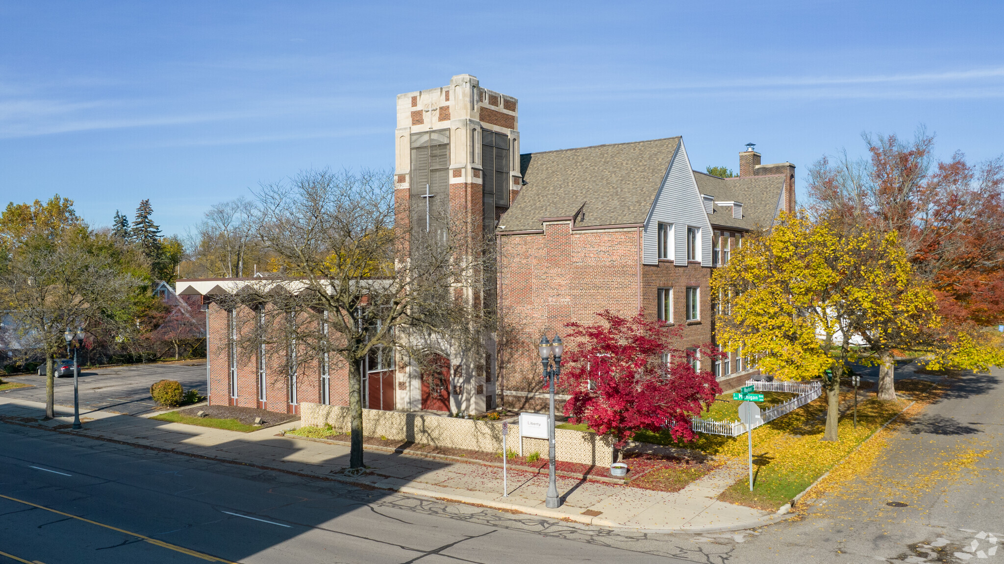 2215 E Michigan Ave, Lansing, MI for sale Primary Photo- Image 1 of 1