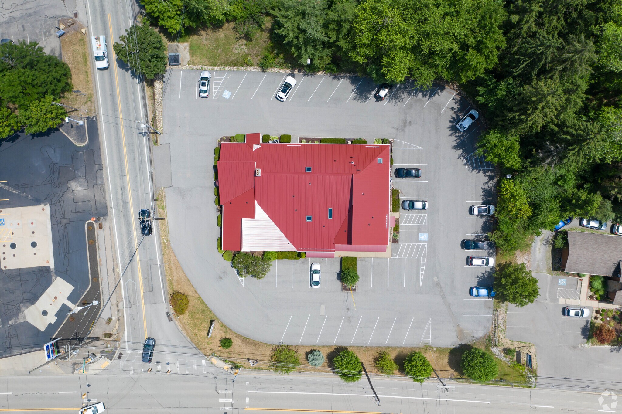 9066 Perry Hwy, Pittsburgh, PA for lease Aerial- Image 1 of 11