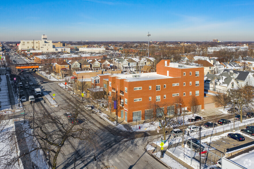 4504 W Irving Park Rd, Chicago, IL for sale - Aerial - Image 2 of 9