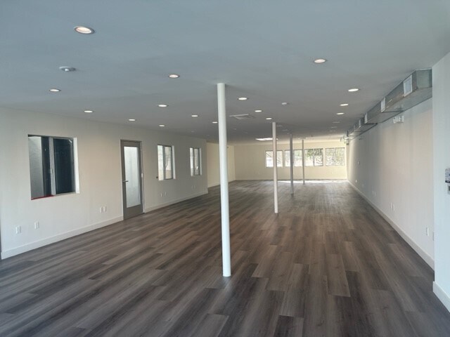 1609 Westwood Blvd, Los Angeles, CA à louer - Photo du bâtiment - Image 2 de 10