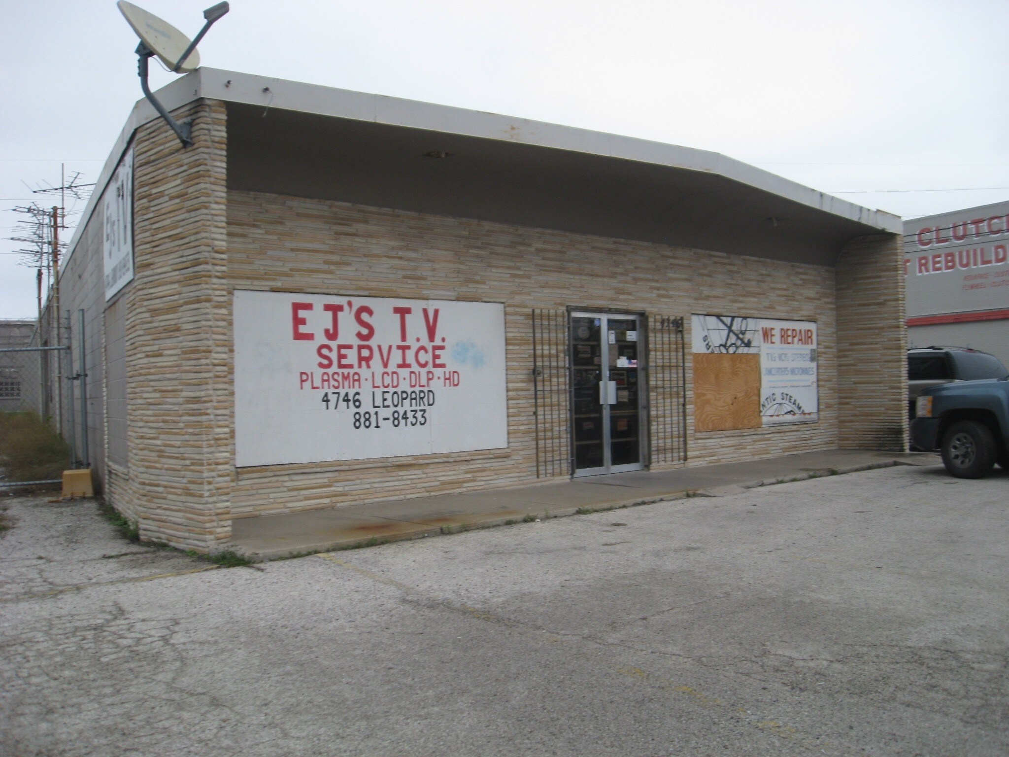4746 Leopard St, Corpus Christi, TX for lease Building Photo- Image 1 of 3