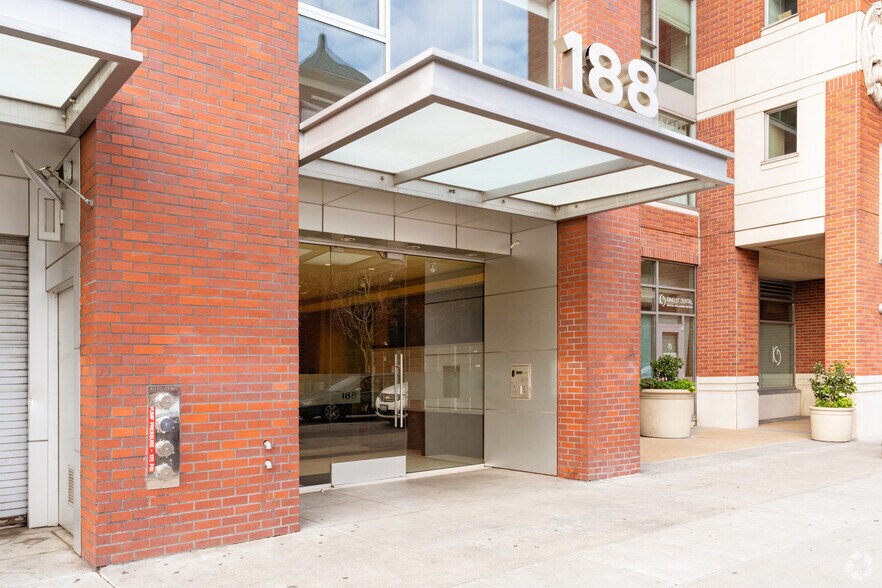 188-190 King St, San Francisco, CA à louer - Photo du bâtiment - Image 2 de 8