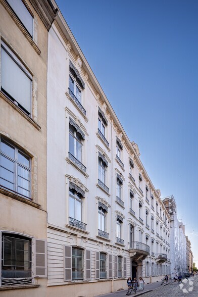 Multifamily in Lyon for sale - Primary Photo - Image 1 of 1