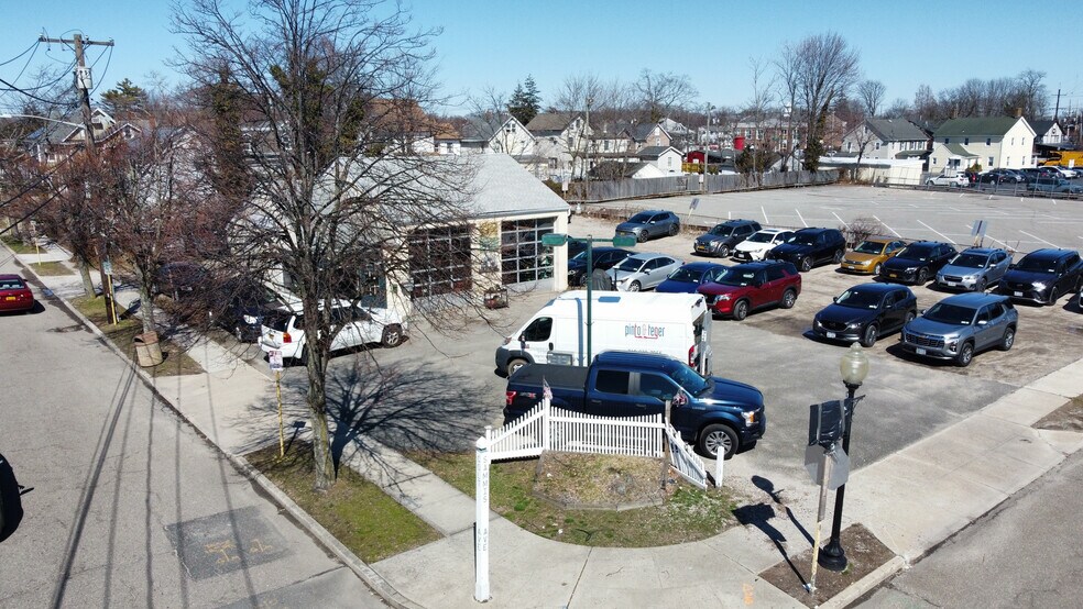 47 Sammis Ave, Babylon, NY à vendre - Photo du bâtiment - Image 3 de 10