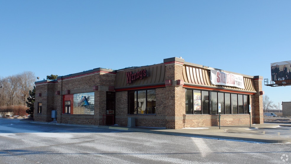 3217 E Clear Lake Ave, Springfield, IL for lease - Building Photo - Image 3 of 4