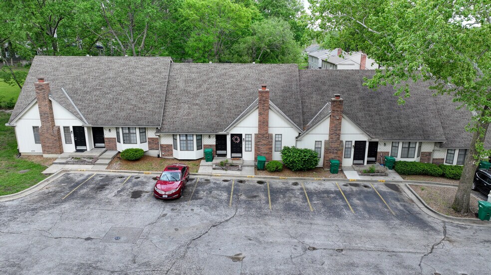9730-9768 Locust St, Kansas City, MO à vendre - Photo du bâtiment - Image 2 de 12
