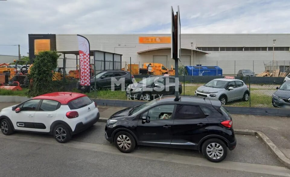 Flex in Vaulx-en-Velin for lease - Building Photo - Image 2 of 3